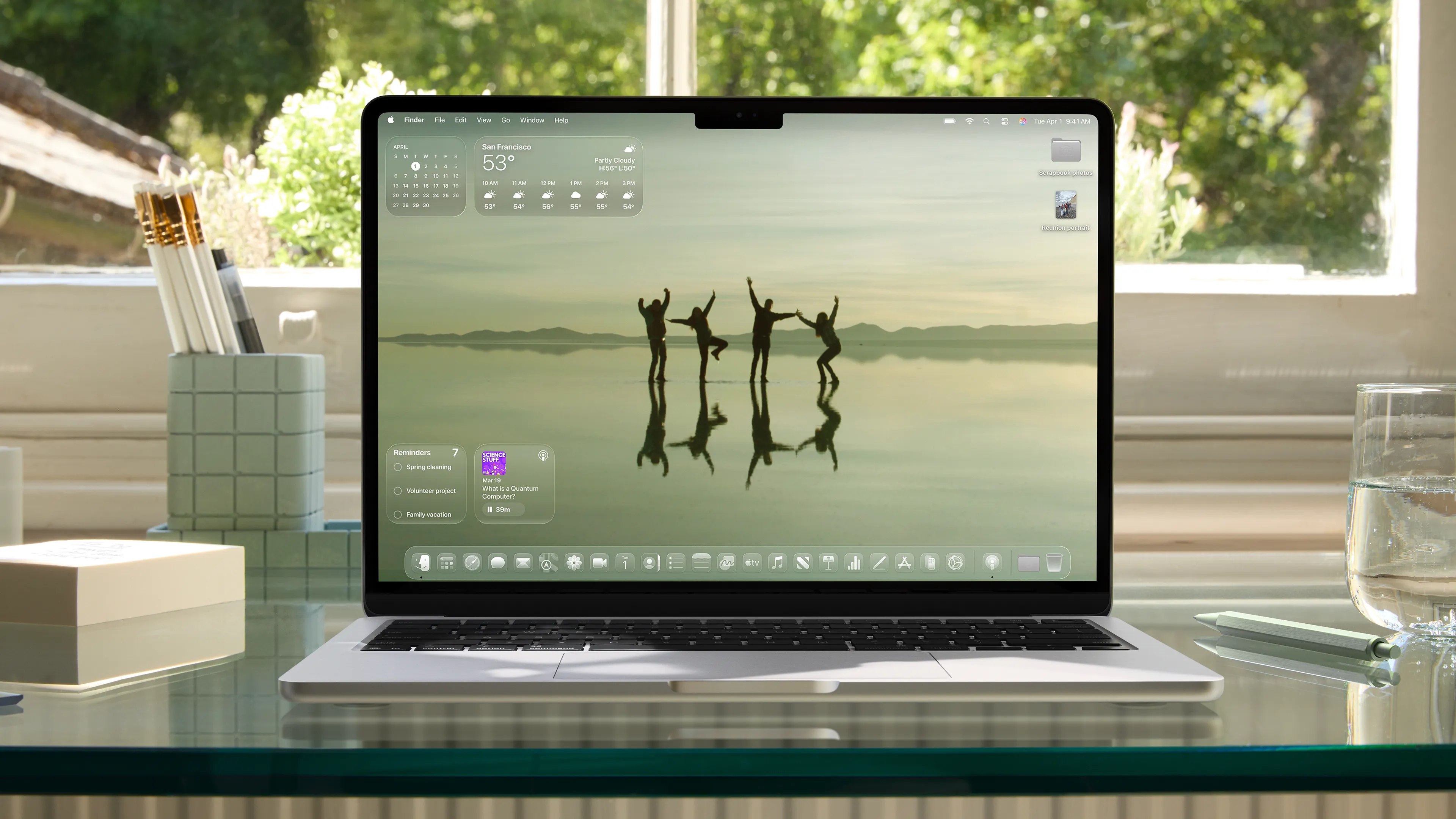 Liquid Glass on traditional interfaces